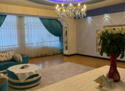 Satılır 4 otaqlı 140 m2 yeni tikili Həzi Aslanov m.