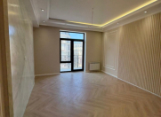 Satılır 3 otaqlı 137 m2 yeni tikili AGA Business Center