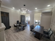 Satılır 3 otaqlı 114 m2 köhnə tikili İçəri Şəhər m.