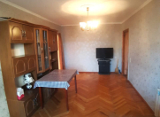 Satılır 2 otaqlı 52 m2 köhnə tikili Qara Qarayev m.