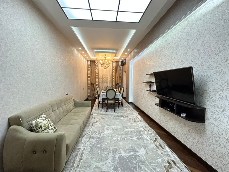 Satılır 3 otaqlı 118 m2 yeni tikili Şah İsmayıl Xətai m.