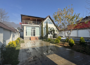 İcarəyə verilir 3 otaqlı 180 m2 bağ evi Qəbələ