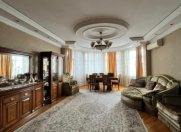 Satılır 4 otaqlı 205 m2 yeni tikili Nərimanov r.