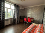 Satılır 2 otaqlı 50 m2 köhnə tikili Bakıxanov