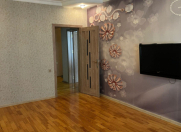 Satılır 4 otaqlı 110 m2 köhnə tikili Xalqlar Dostluğu m.