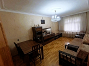 Satılır 3 otaqlı 85 m2 köhnə tikili Zərifə Əliyeva adına park