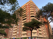 Satılır 4 otaqlı 174 m2 yeni tikili 28 May m.