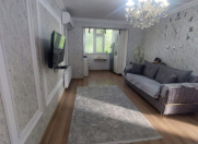 Satılır 3 otaqlı 65 m2 köhnə tikili Heydər Əliyev Mərkəzi