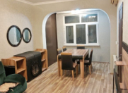 Satılır 2 otaqlı 44 m2 köhnə tikili Memar Əcəmi m.