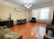 İcarəyə verilir 3 otaqlı 140 m2 yeni tikili Nəsimi r.