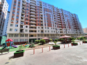 İcarəyə verilir 4 otaqlı 230 m2 yeni tikili 8 Noyabr m.