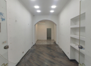 İcarəyə verilir 1 otaqlı 41 m2 obyekt 28 Mall