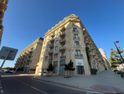 Satılır 3 otaqlı 139 m2 yeni tikili AGA Business Center