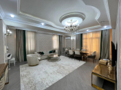 Satılır 3 otaqlı 135 m2 yeni tikili Gənclik m.