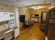 Satılır 2 otaqlı 60 m2 köhnə tikili Xalqlar Dostluğu m.