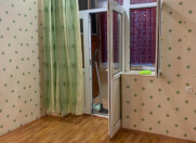 Satılır 2 otaqlı 60 m2 köhnə tikili ABŞ səfirliyi