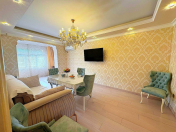 Satılır 2 otaqlı 65.5 m2 köhnə tikili Nizami m.