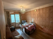 Satılır 3 otaqlı 80 m2 köhnə tikili Xalqlar Dostluğu m.