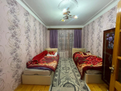 İcarəyə verilir 3 otaqlı 80 m2 köhnə tikili Xalqlar Dostluğu m.