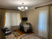 Satılır 4 otaqlı 110 m2 köhnə tikili Heydər Əliyev Mərkəzi