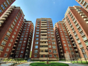 Satılır 3 otaqlı 140 m2 yeni tikili 28 May m.