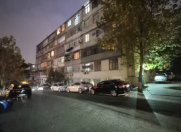 Satılır 2 otaqlı 60 m2 köhnə tikili Gənclik m.