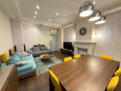 İcarəyə verilir 3 otaqlı 120 m2 yeni tikili Ağ şəhər