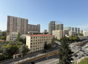 Satılır 4 otaqlı 110 m2 köhnə tikili Gənclik m.