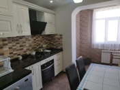 İcarəyə verilir 2 otaqlı 60 m2 köhnə tikili Əhmədli m.