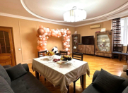 Satılır 3 otaqlı 130 m2 yeni tikili 8 Noyabr m.