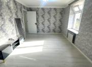 Satılır 3 otaqlı 62 m2 köhnə tikili Qara Qarayev m.