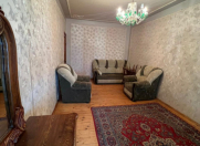 Satılır 3 otaqlı 80 m2 köhnə tikili Y.Günəşli