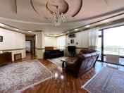 Satılır 4 otaqlı 170 m2 yeni tikili Abu Arena