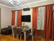 İcarəyə verilir 2 otaqlı 75 m2 köhnə tikili Dövlət Statistika Komitəsi