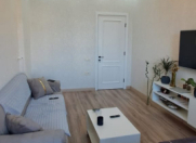 Satılır 2 otaqlı 65 m2 köhnə tikili Elmlər Akademiyası m.