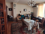 Satılır 3 otaqlı 120 m2 köhnə tikili Azadlıq prospekti m.