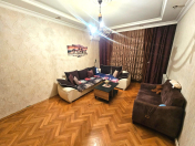 Satılır 2 otaqlı 70 m2 köhnə tikili Nizami m.