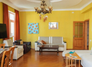 Satılır 3 otaqlı 130 m2 yeni tikili Elmlər Akademiyası m.