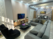 Satılır 3 otaqlı 132 m2 yeni tikili Tibb Universiteti