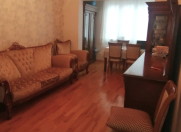 Satılır 4 otaqlı 100 m2 köhnə tikili İnşaatçılar m.