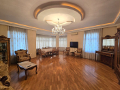 Satılır 3 otaqlı 150 m2 yeni tikili Nizami m.