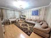 Satılır 3 otaqlı 90 m2 köhnə tikili Elmlər Akademiyası m.