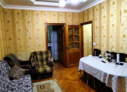 Satılır 3 otaqlı 50 m2 köhnə tikili Memar Əcəmi m.