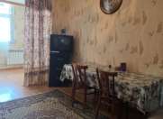 Satılır 2 otaqlı 55 m2 köhnə tikili Elmlər Akademiyası m.