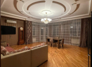 Satılır 3 otaqlı 145 m2 yeni tikili 28 May m.