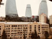 İcarəyə verilir 2 otaqlı 75 m2 köhnə tikili Səbail r.