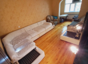 Satılır 3 otaqlı 65 m2 köhnə tikili Heydər Əliyev Mərkəzi