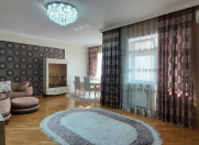 Satılır 3 otaqlı 130 m2 yeni tikili 28 May m.