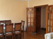 Satılır 5 otaqlı 110 m2 köhnə tikili Həzi Aslanov