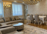 Satılır 4 otaqlı 190 m2 yeni tikili 28 May m.